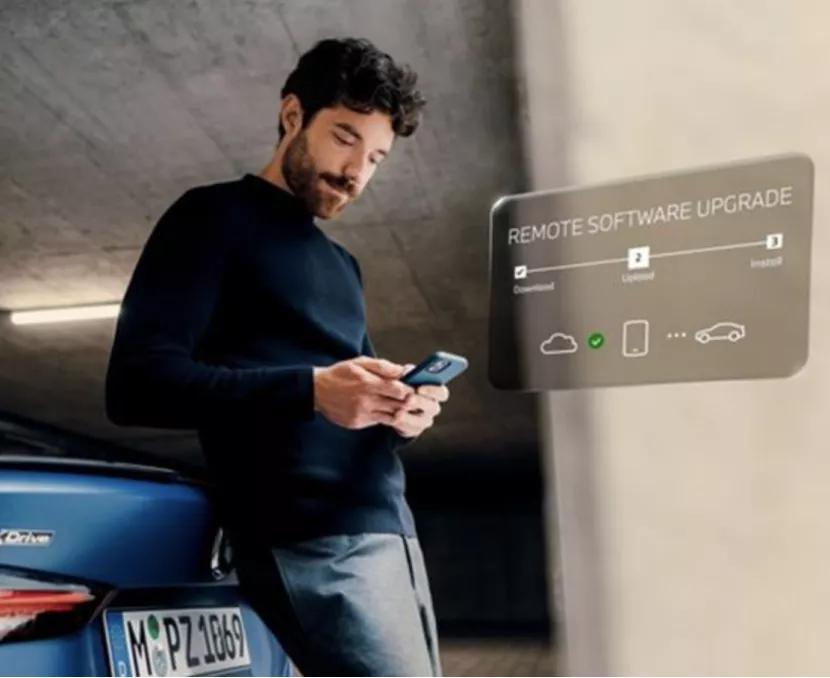 宝马3系电动版谍照曝光；奔驰AMG GT将于12月底停产