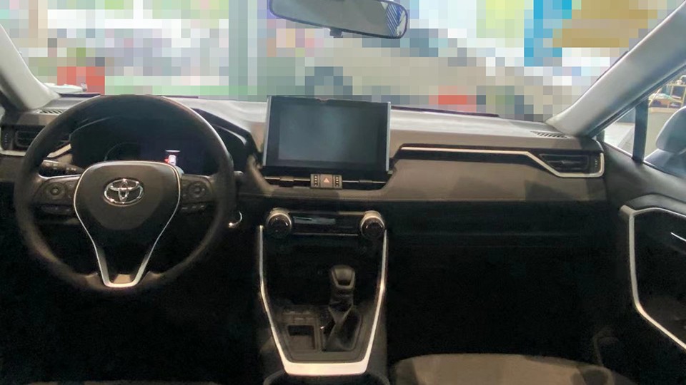 真实购车：卡罗拉到RAV4荣放，想尝新但“败给”习惯？
