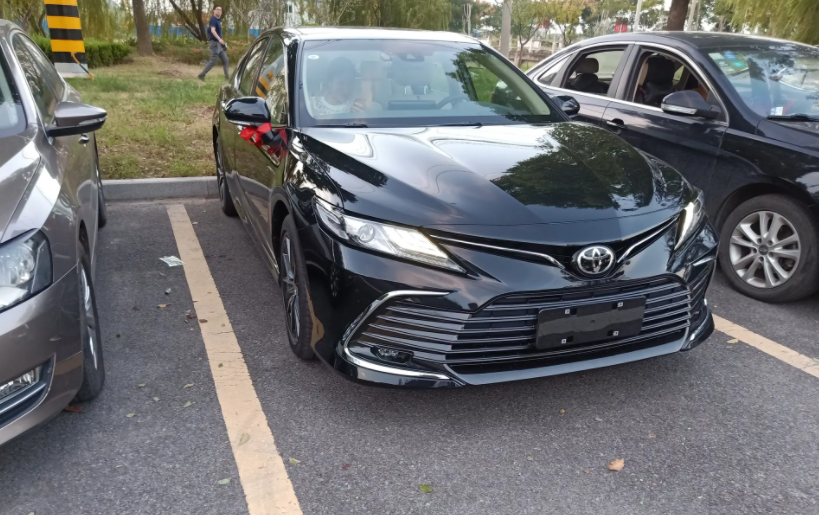 广汽丰田凯美瑞解析，适合家用么，选择哪款车型更实惠