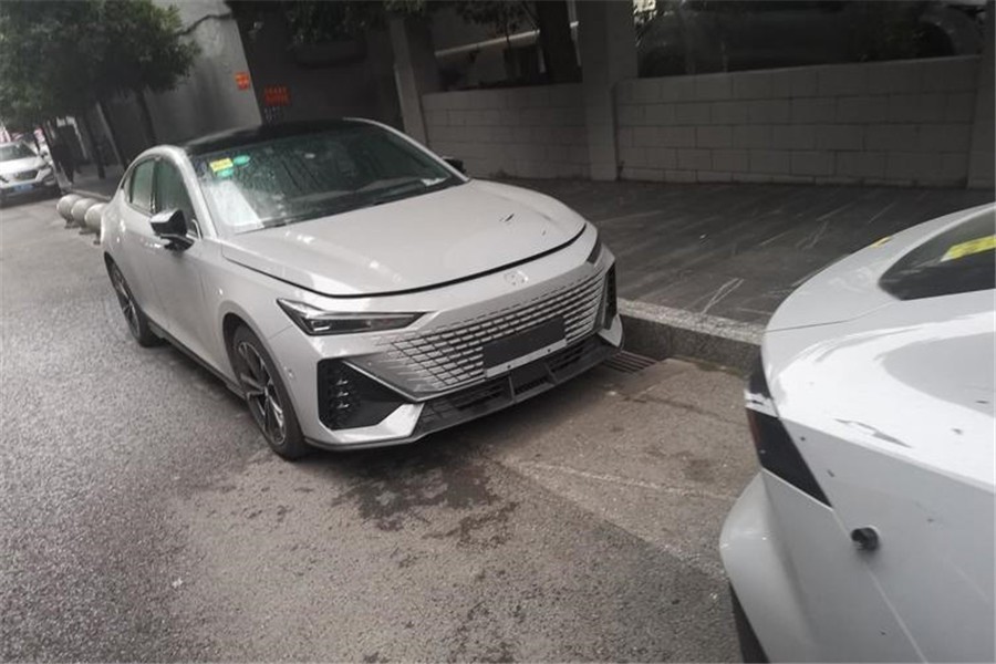 想买轿车的人有福了，11月份有4款重磅轿车亮相，就看价格了