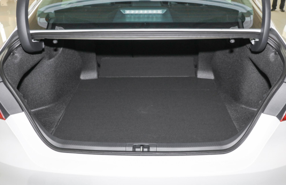 广汽丰田凯美瑞解析，适合家用么，选择哪款车型更实惠