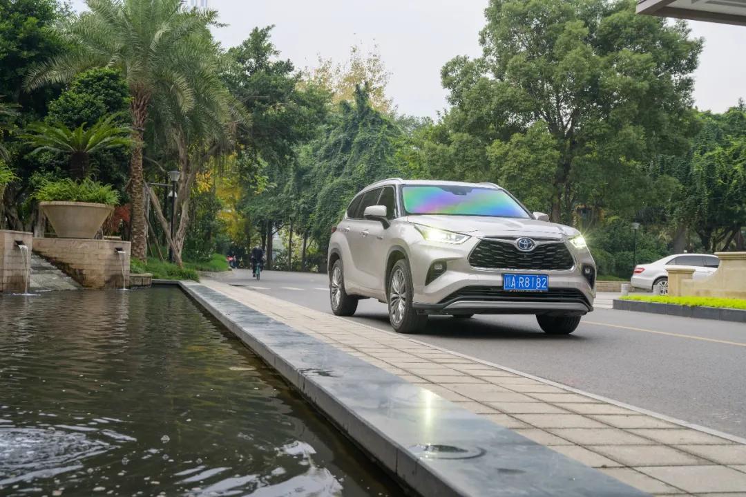 都说新汉兰达很省油，那最不省时油耗能有多高？