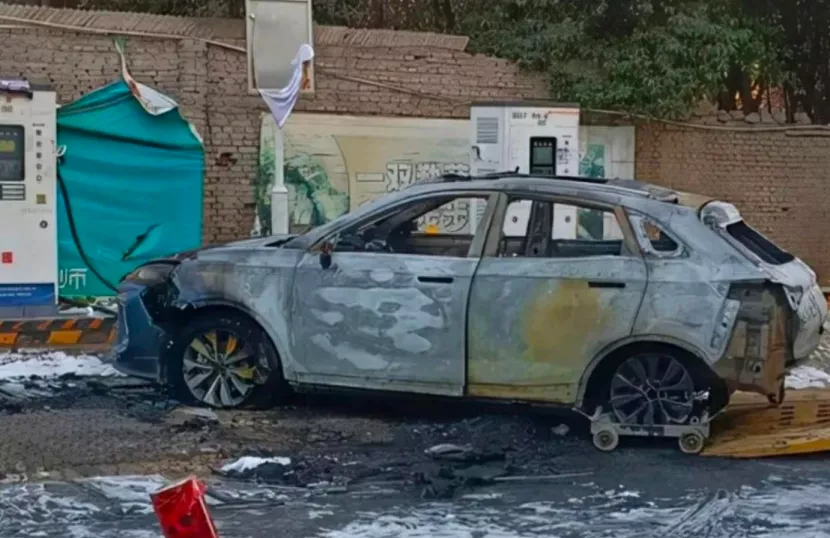 威马新能源车在充电站自燃；北汽BJ212将推出新一代车型