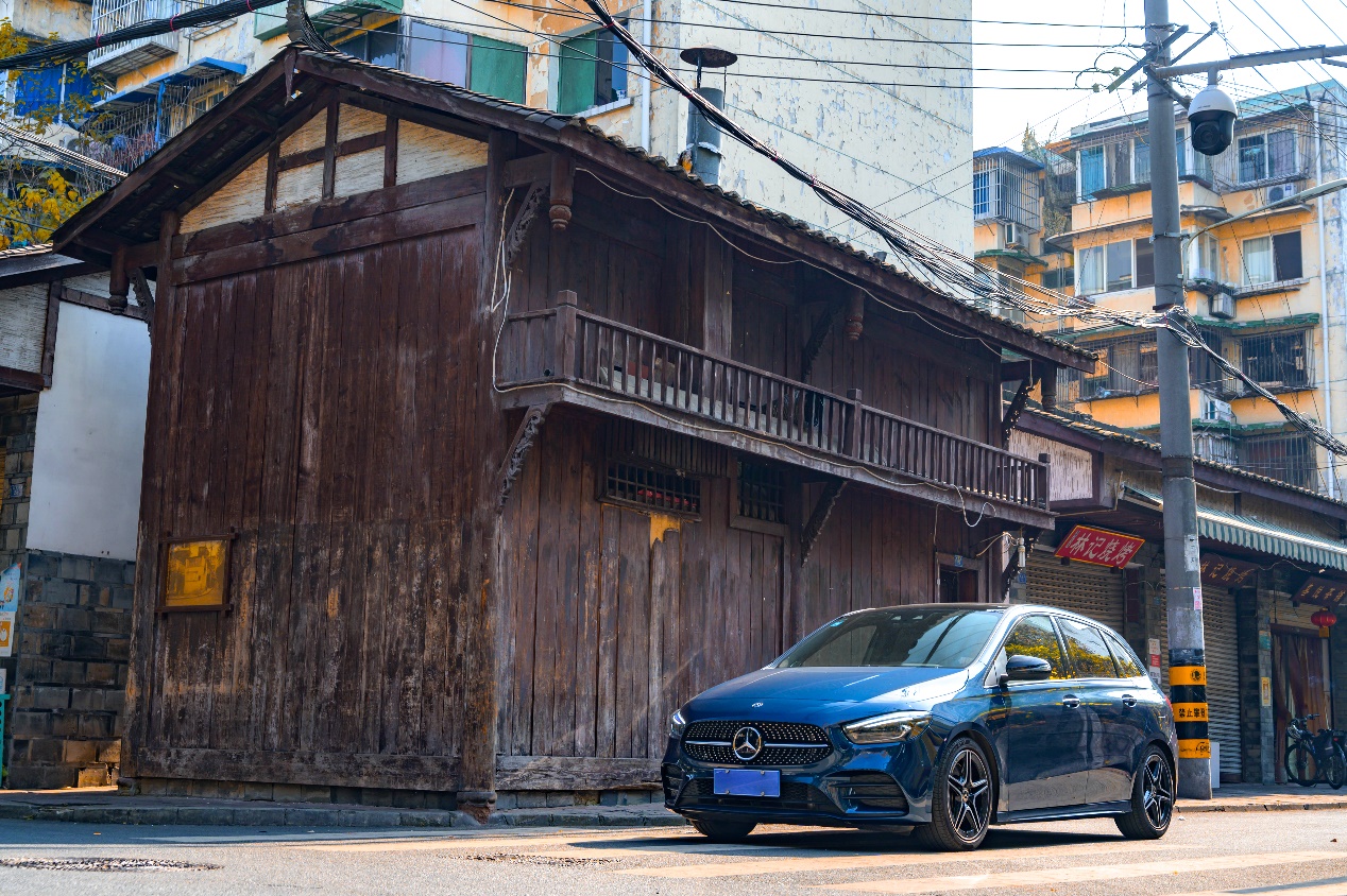 与B260一起休旅一刻