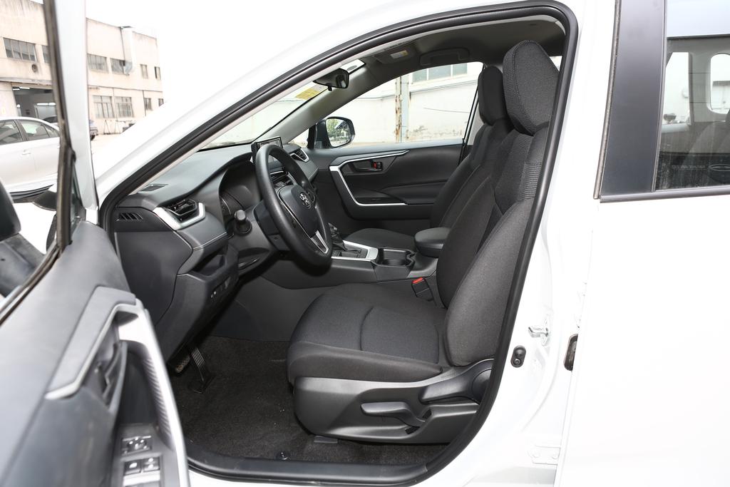 RAV4荣放限时优惠7000元 欢迎试乘试驾