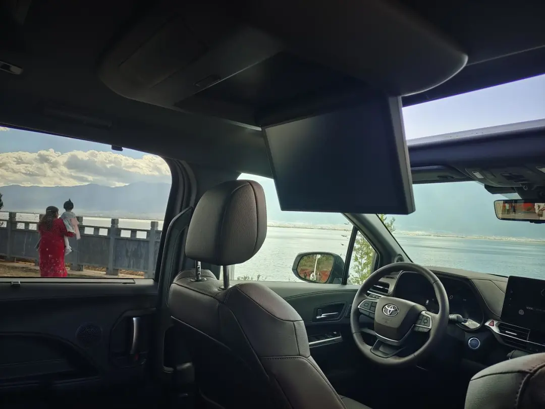 二/三胎家庭选车必看！试驾广汽丰田赛那SIENNA