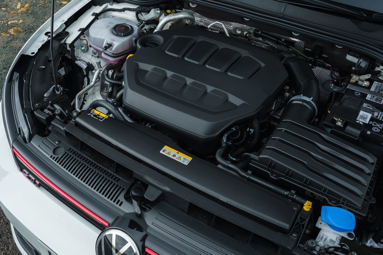 220匹马力 第八代高尔夫gti试驾 我动心了!