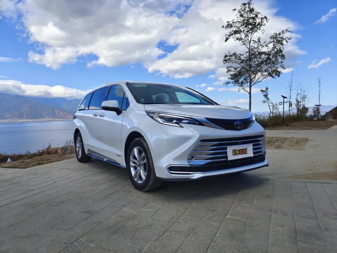 二/三胎家庭选车必看！试驾广汽丰田赛那SIENNA