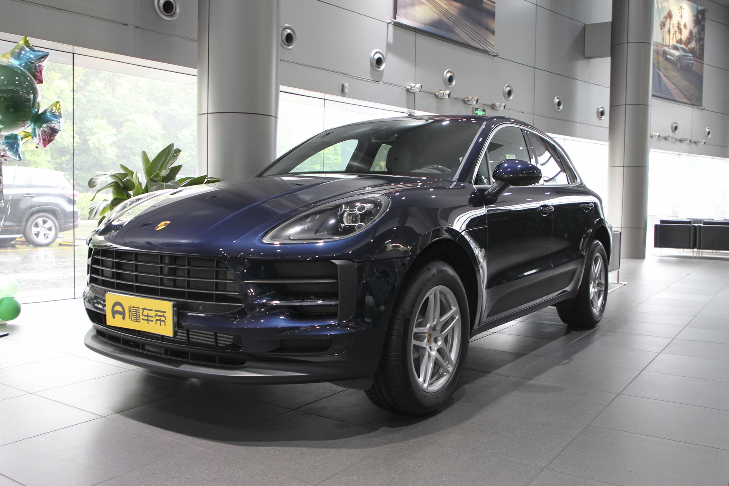 新车 </p><p>　　 或更名“45”，取消V6发动机，竞争Macan！全新AMG GLC 43谍照
