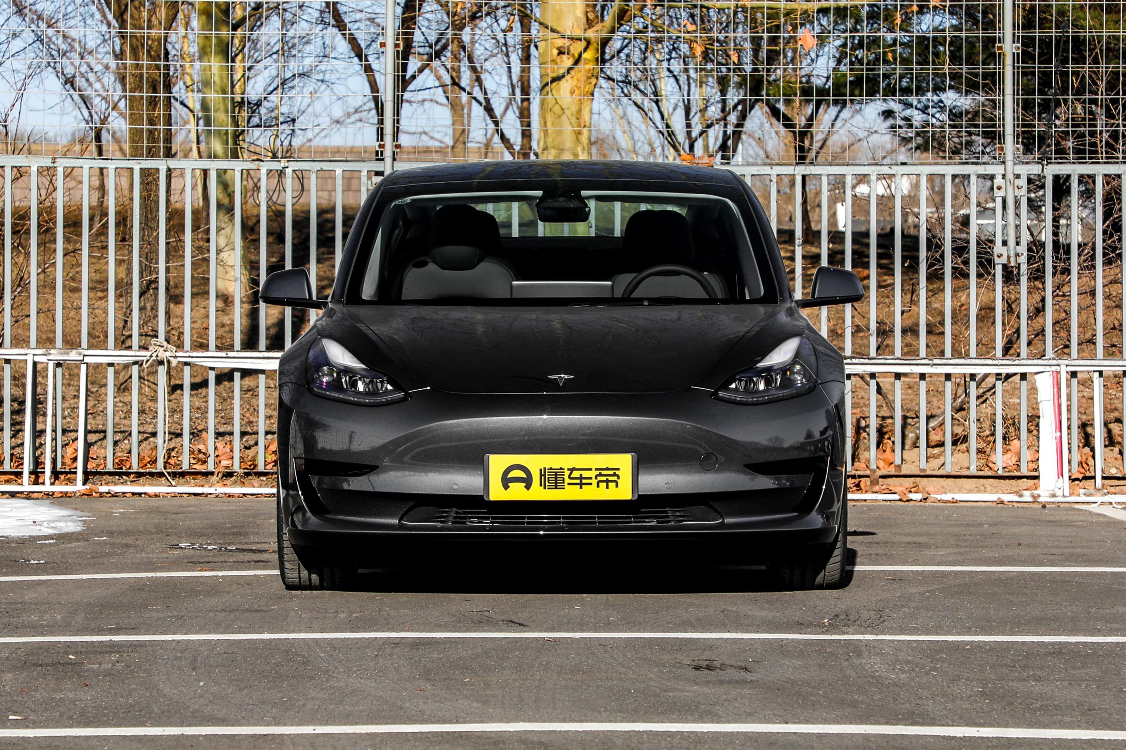 特斯拉model 3降至22.99万元起,你还考虑大众帕萨特吗?