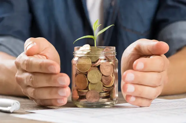 放余利宝好还是余额宝（零钱放余利宝还是余额宝好）