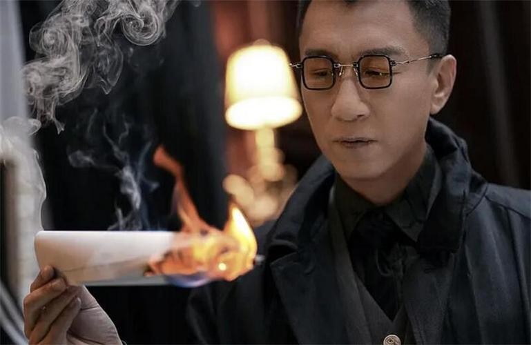 《扫黑风暴》收视率下滑，vip加钱追剧，为何仍