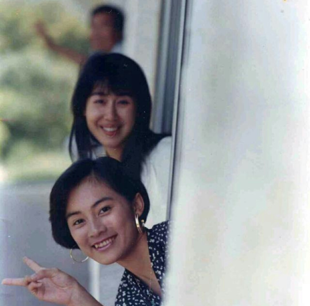 《新白娘子传奇》“李碧莲”，为爱退娱乐圈，今年过六十宣布复出