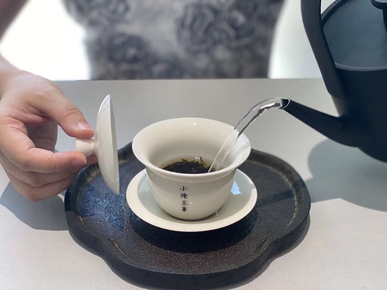 还在用保温杯冲泡红茶？别再荼毒好茶了，红茶的正确泡法看过来