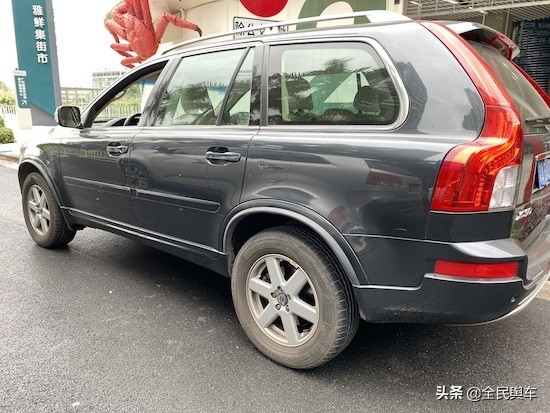轮胎作业</p><p>　　北欧旗舰SUV-XC90更换固特异轮胎小记 御乘系列不止静音
