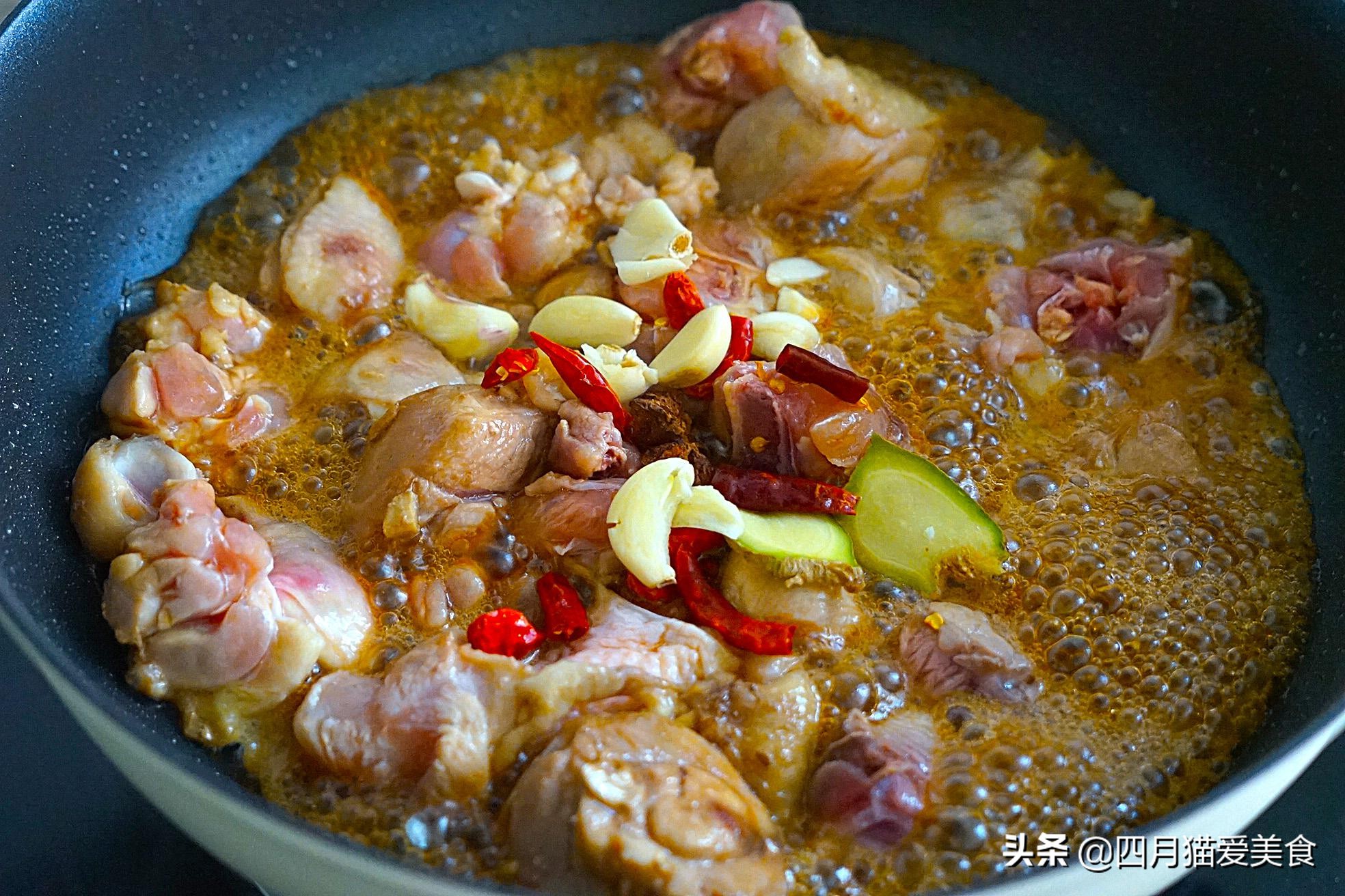 豆角晒干后，和鸡肉这样炖，味道好吃到嗨，我家每周要吃一次