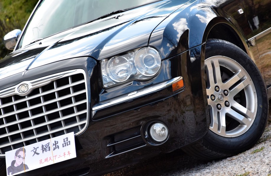 复古、肌肉、典雅——克莱斯勒300C