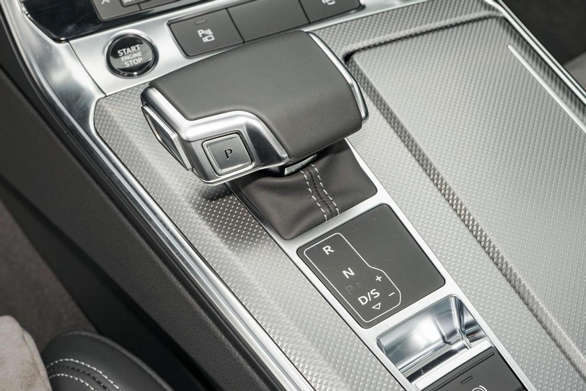 45万预算会选奥迪吗？解读带quattro四驱的A6L，性价比高过530Li