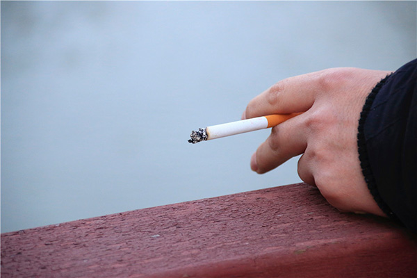 菸酒不沾，壽命更短？ 一輩子不抽煙、不喝酒的人，能活得更久嗎？