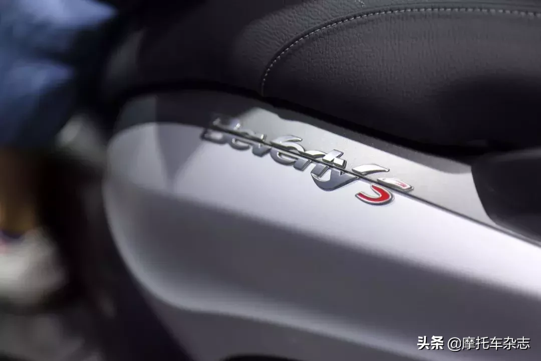 新款Vespa 300售价4.98万起，横置V缸ADV发布！