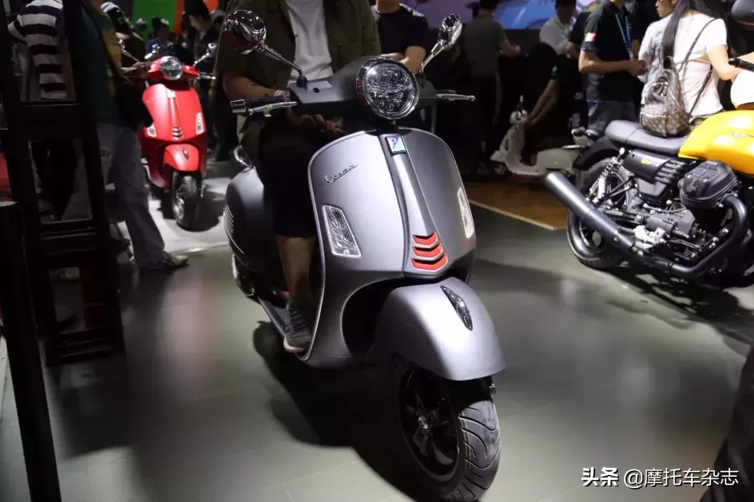 新款Vespa 300售价4.98万起，横置V缸ADV发布！