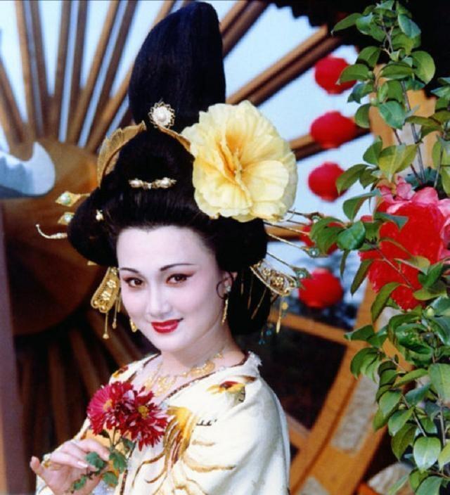 杨玉环的真容有多美?复原图神似某女星,难怪唐玄宗会与儿子争夺
