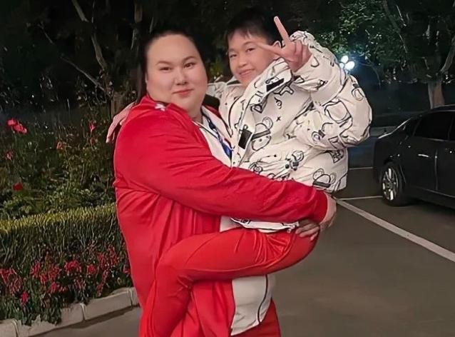 全红婵再上央视！5分钟专题节目，拍摄全景迈合村，揭秘红姐满分