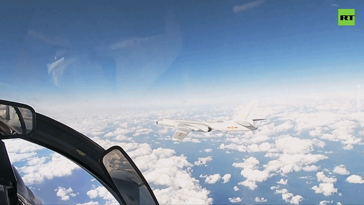 时隔一年的中俄空中战略巡航，轰-6K出现两大变化，进步十分明显