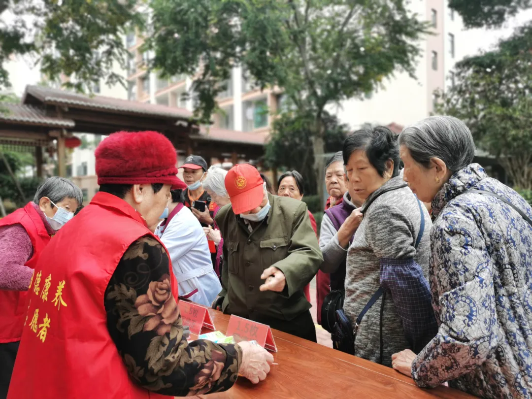 国德赶集日！贩卖别样快乐