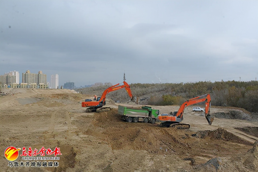 米东区水龙湾两岸片区13条道路加快建设