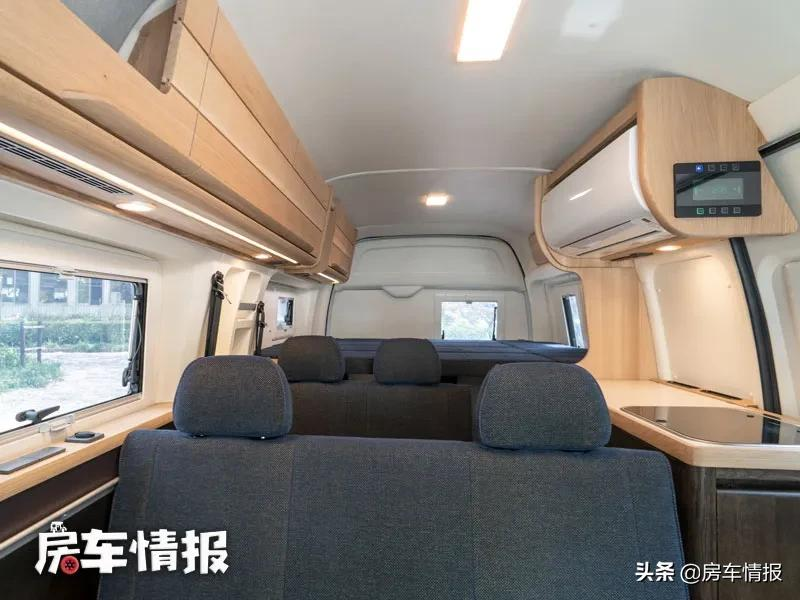 新款丰田海狮房车，7座设计适合接娃买菜，假日旅行还能洗漱做饭