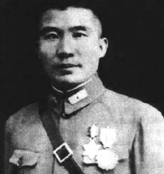 邱维达为什么没成为战俘？三点是关键！王耀武：老邱比我聪明多了