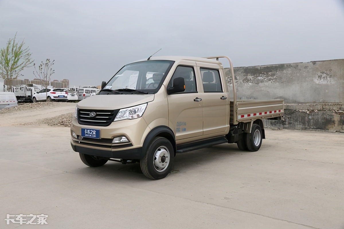 双排小货车价格及图片大全(既要拉人还要装货) - 价格百科