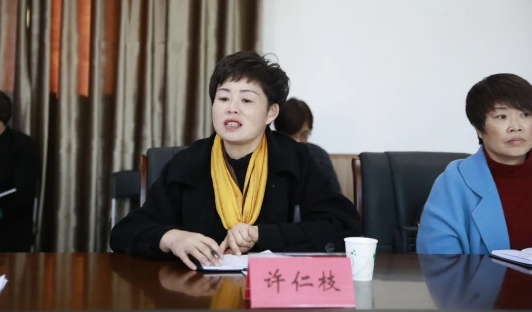 玉山县人大常委会领导到教体系统调研学前教育工作