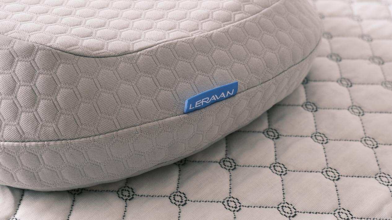 睡眠好帮手，按摩、助眠、叫醒、智能控制的按摩枕