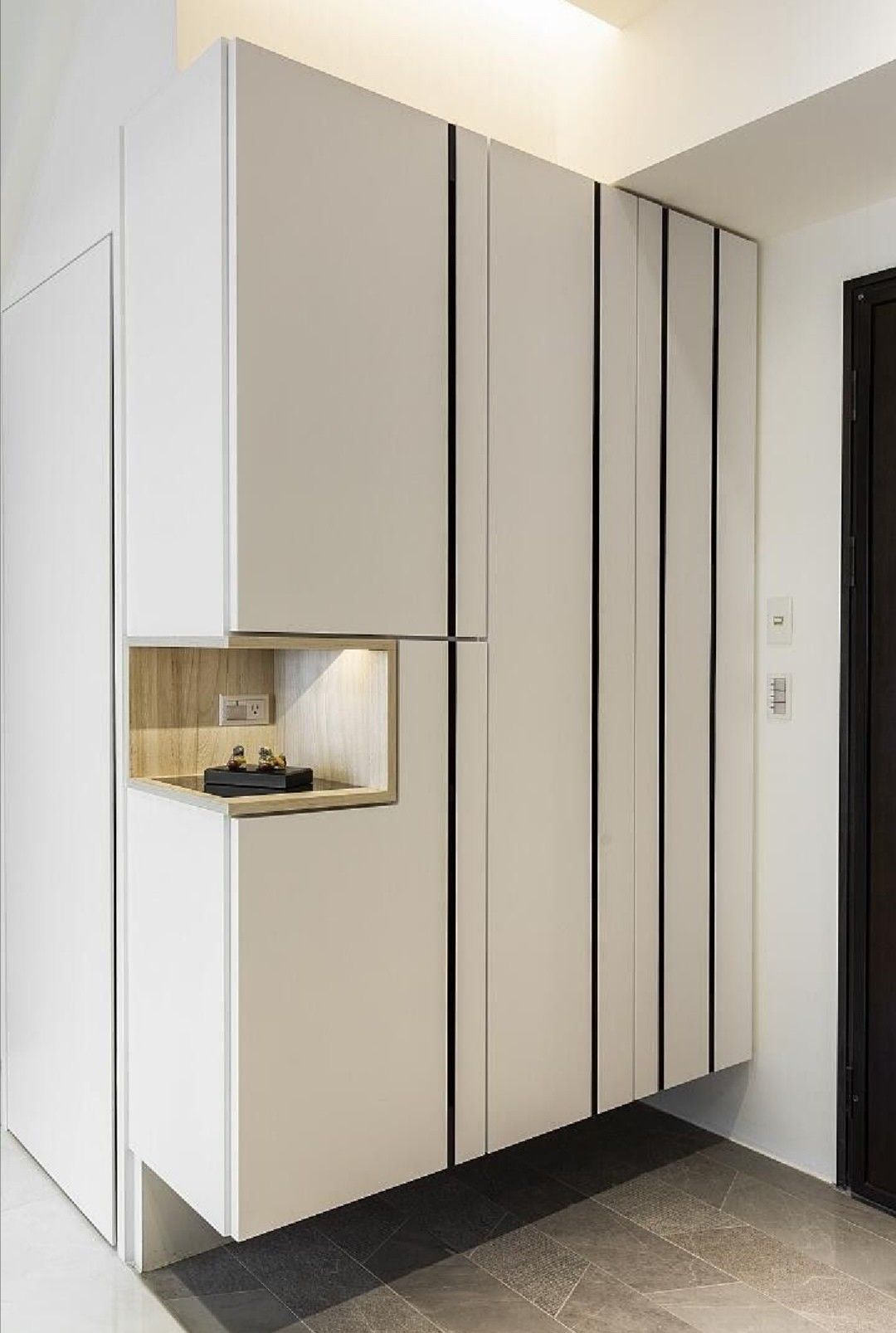 进门镜子进门镜子风水禁忌