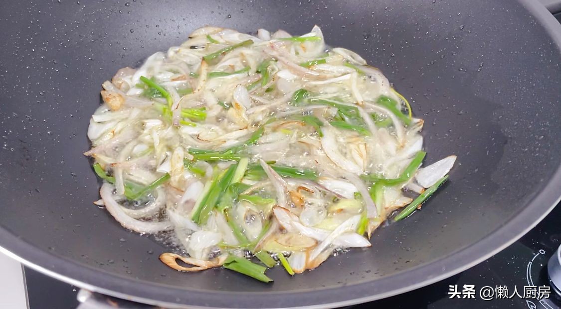 饭店烧的红烧鸡肉那么好吃！诀窍就在这里