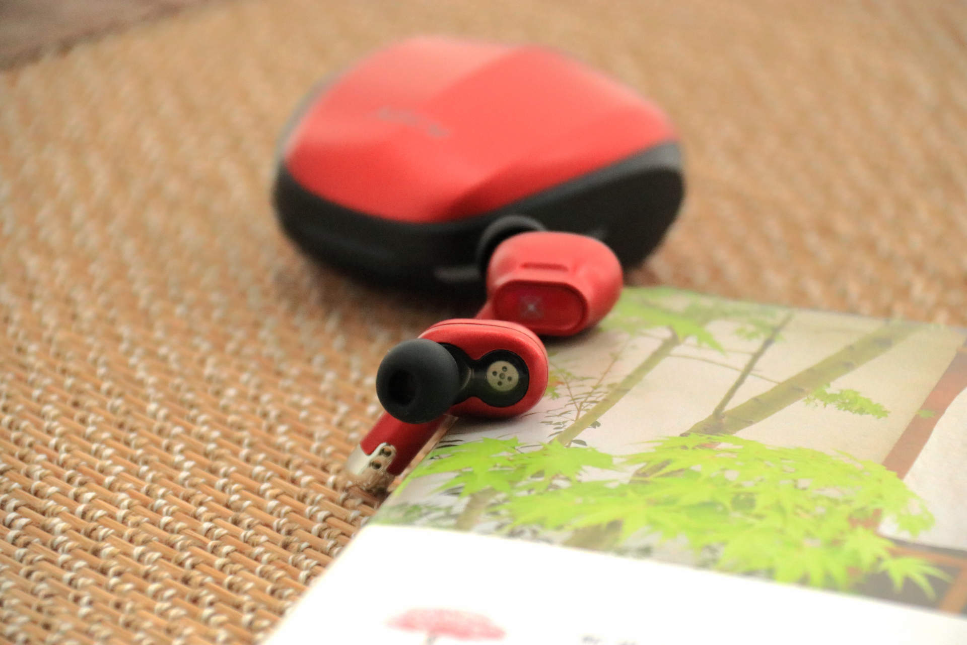 手游新装备，吃鸡不用愁，Xisem西圣olaf游戏耳机体验