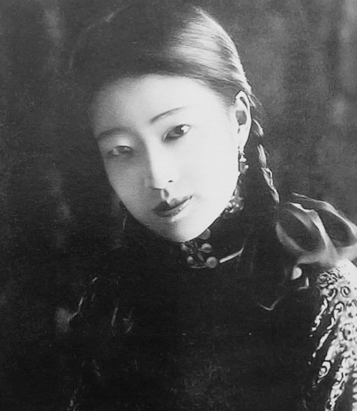 1946年，吉林一监狱发现一具病死女尸，狱方登记：40岁的末代皇后