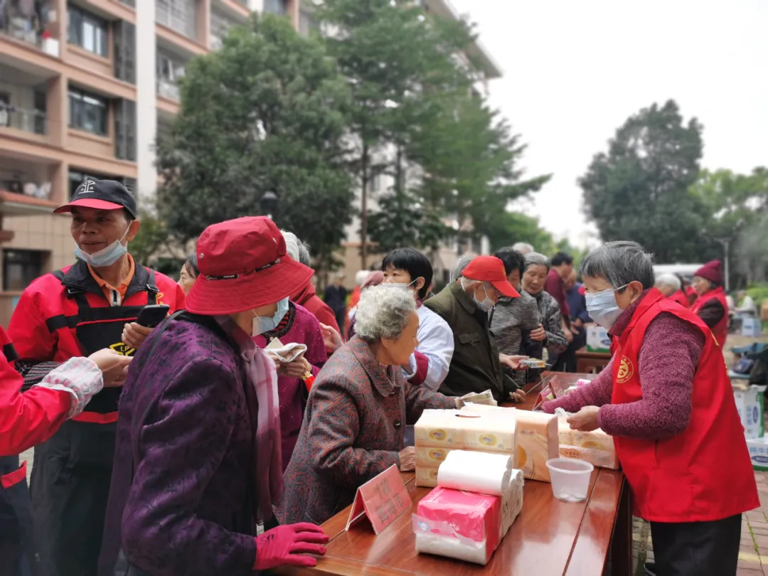 国德赶集日！贩卖别样快乐