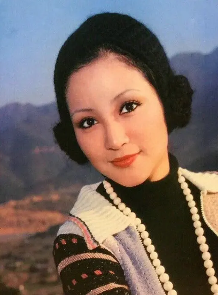 狄波拉年轻照片(狄波拉年前照片)-情感知识库-动动脑