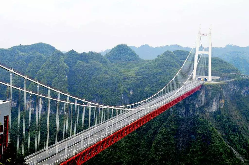 长沙到凤凰古城旅游攻略自由行(长沙张家界凤凰古城自由行攻略)