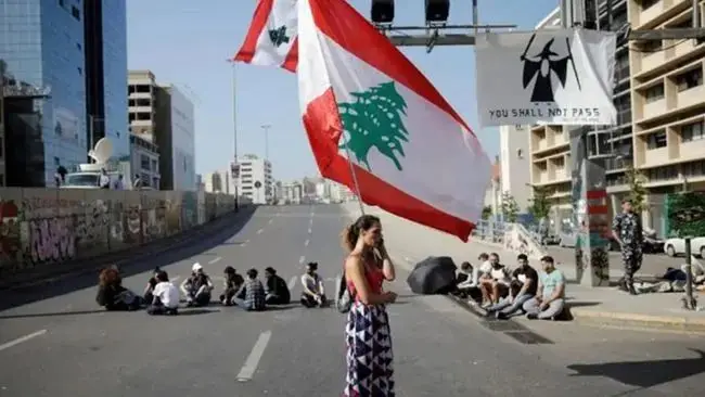 嫩巴黎是哪个国家的（嫩巴黎经济现状）