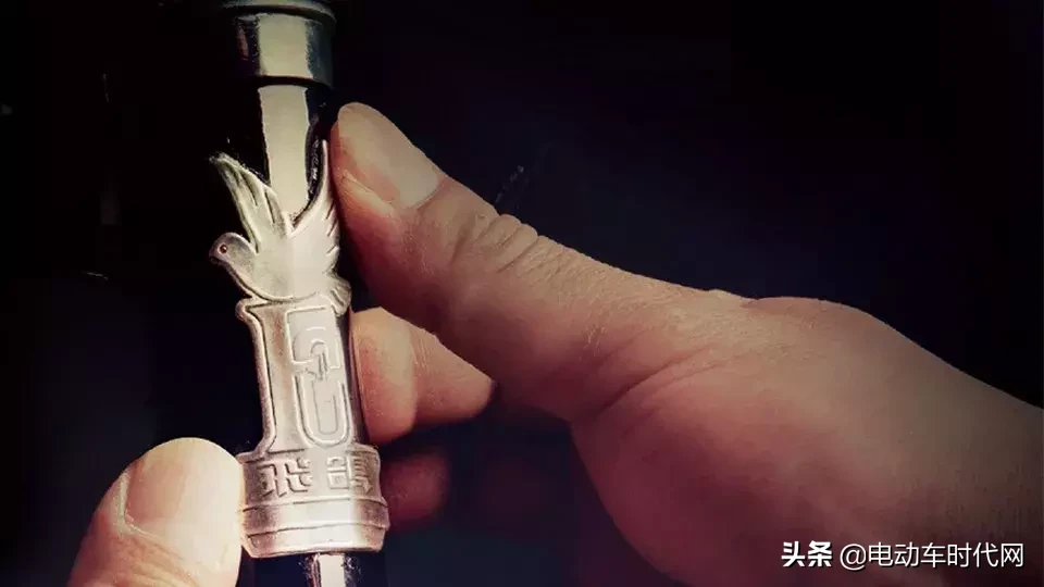 划重点！如何识别电动车仿冒造假？飞鸽硬科技防伪技术正式上线！