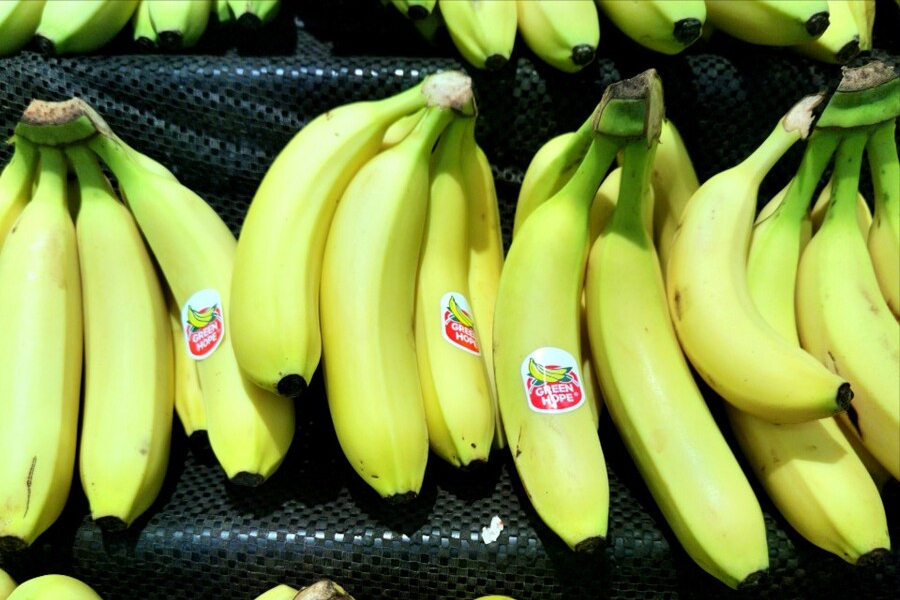 买香蕉，选直的还是弯的？口感区别大，记住4个窍门，绵软又香甜