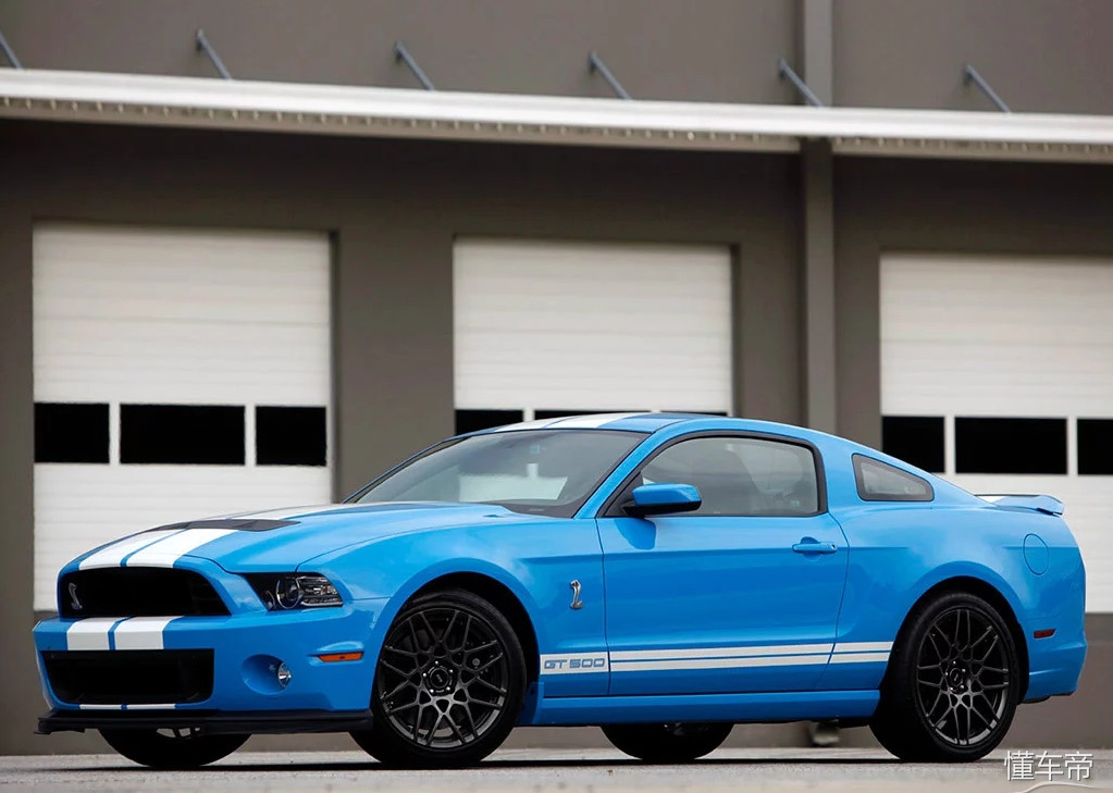 蛇标志的车是什么牌子的车价格多少(保时捷见了也不敢惹)_【读车号】