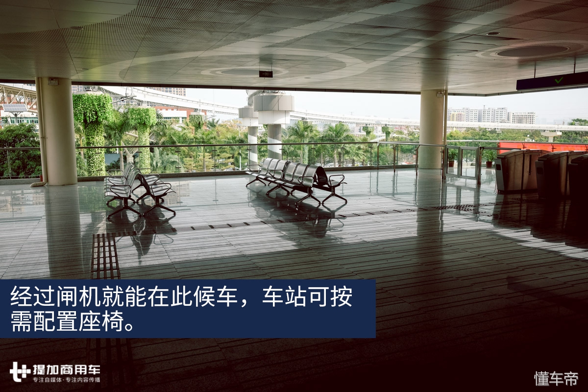 与公交、地铁一起构建城市立体出行系统，带您全面了解比亚迪云轨