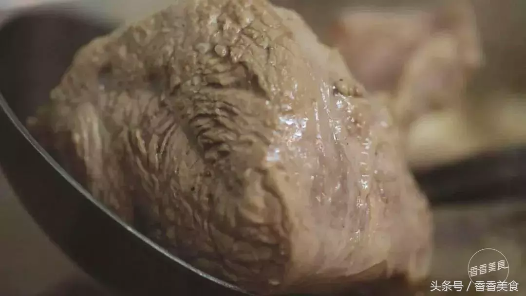 越南大叔做的家乡米粉，一碗竟能吃出三种牛肉