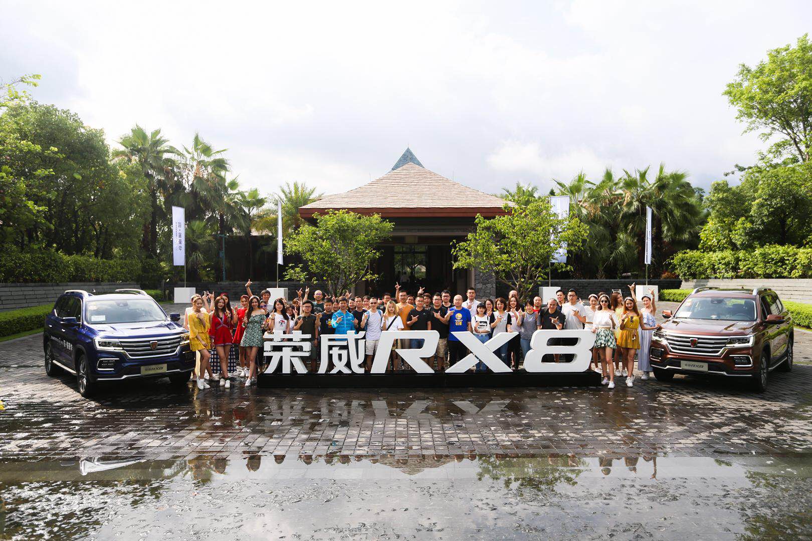 深度试驾荣威RX8：7座SUV空间大到汉兰达没话说，舒适度爆表？