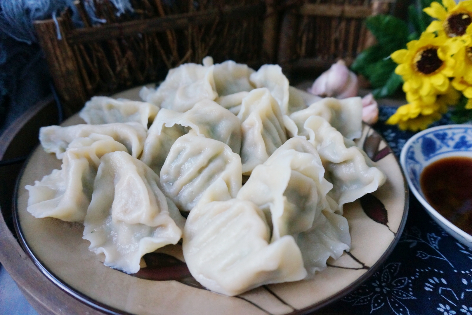 夏天這菜最便宜，用它包餃子，鮮嫩好吃，我家隔三差五就包一次